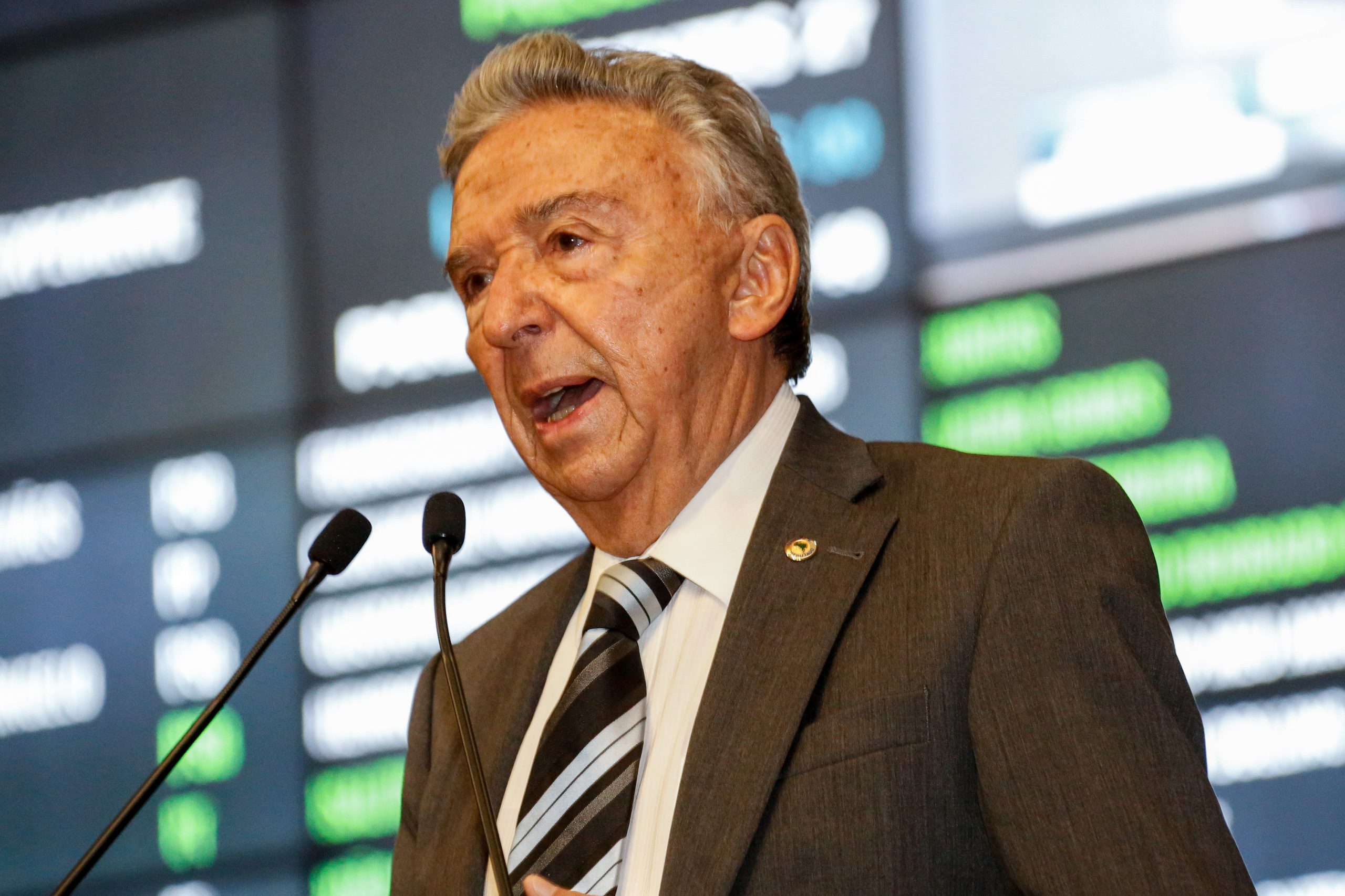 Queiroz defende frente ampla para derrotar Rodrigo Pinheiro nas urnas