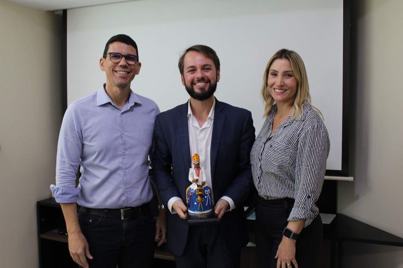 Diretor-presidente da Adepe é recebido por empresários na Acic