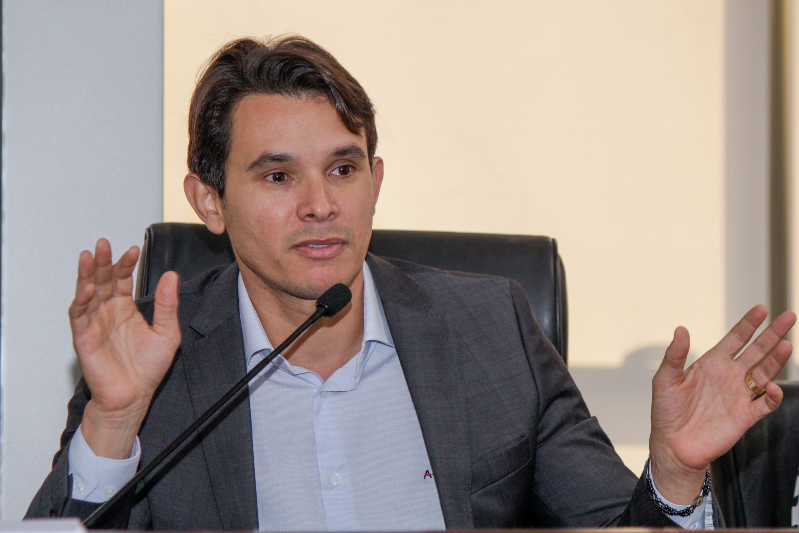 Deputado propõe título de cidadão pernambucano para Diego Souza 