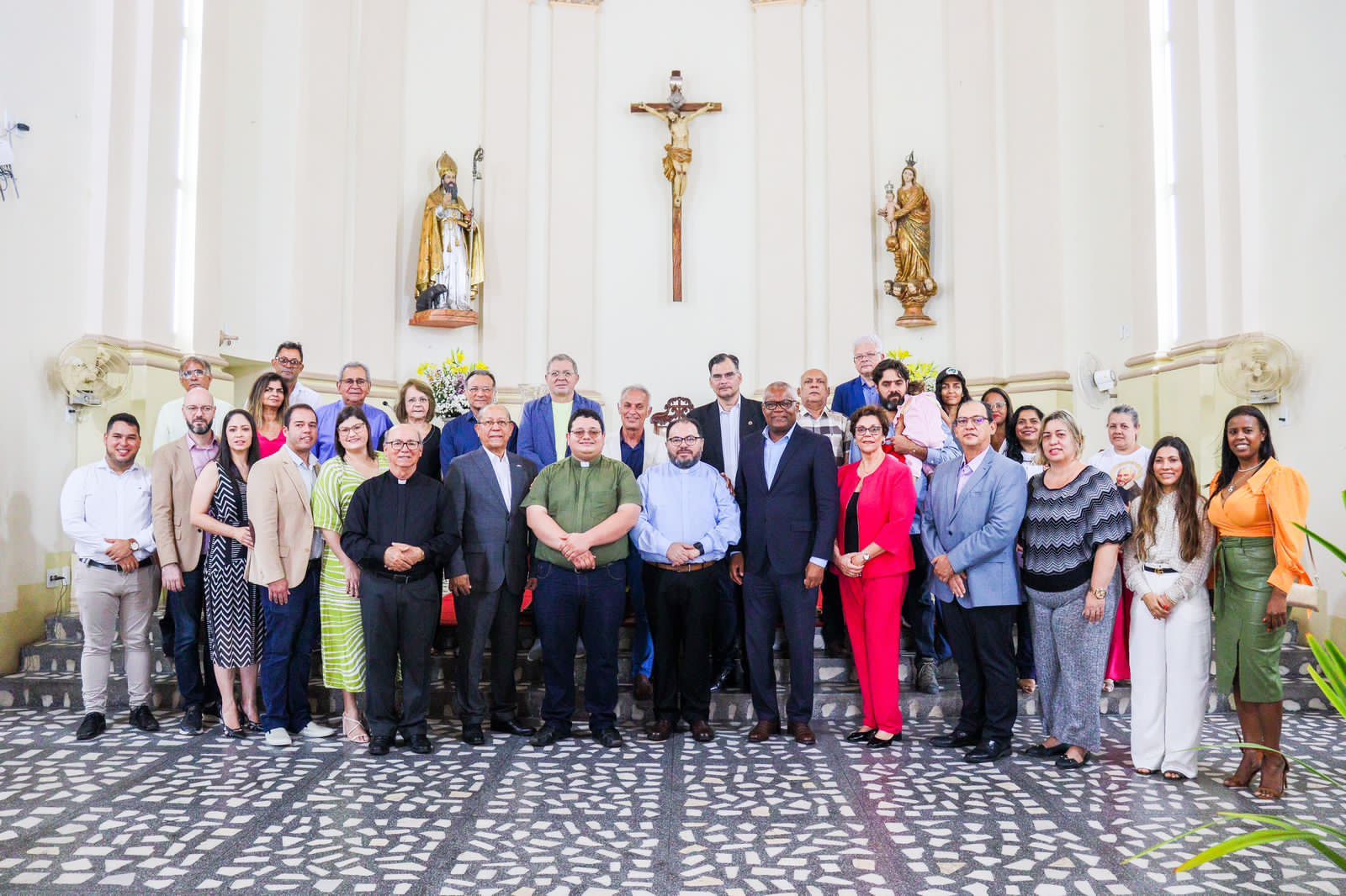 Em Vitória, Paulo Roberto recebe ministro e embaixador de Cabo Verde