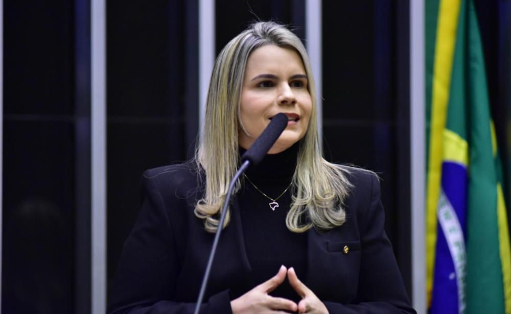 Clarissa critica postura de Lula e pede envio de Exército