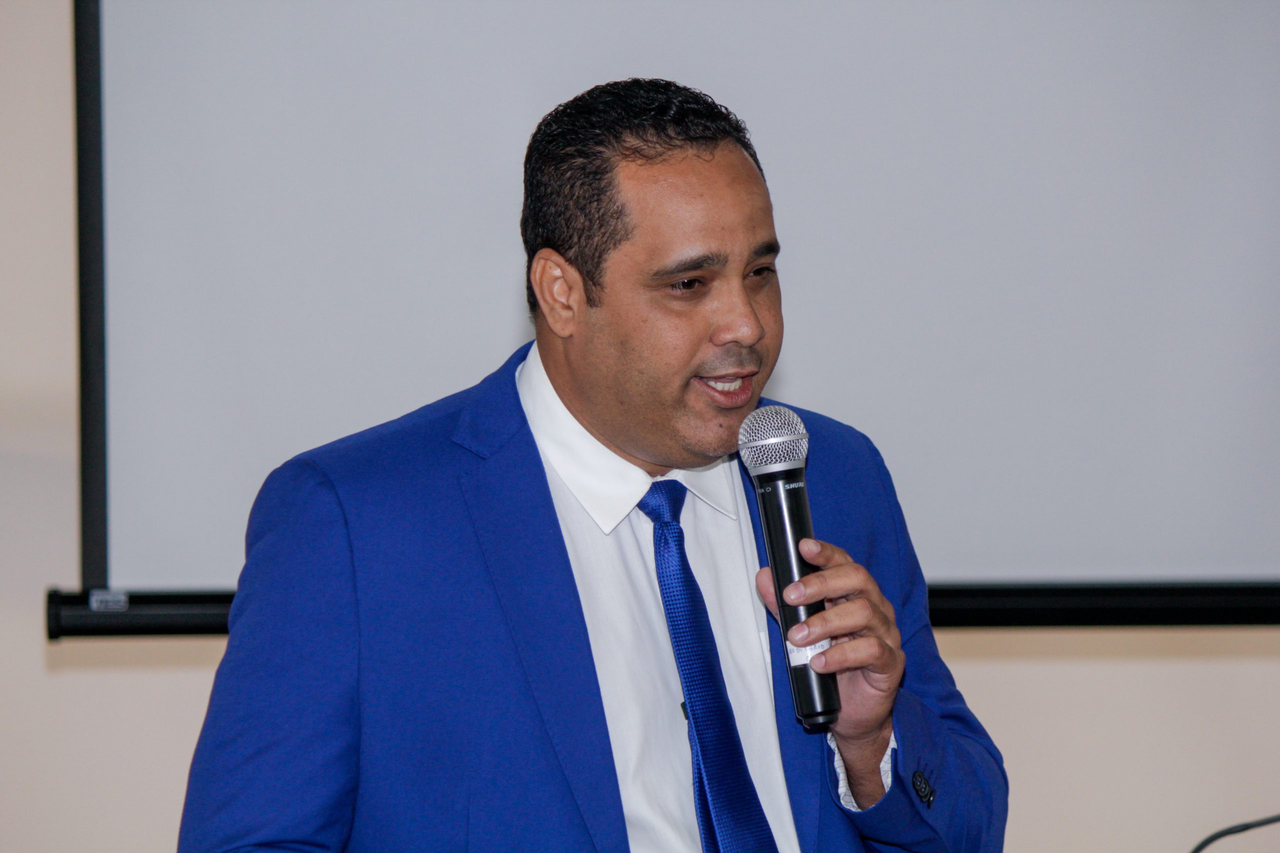 Jeferson Timóteo propõe lei para distribuição de água em shows