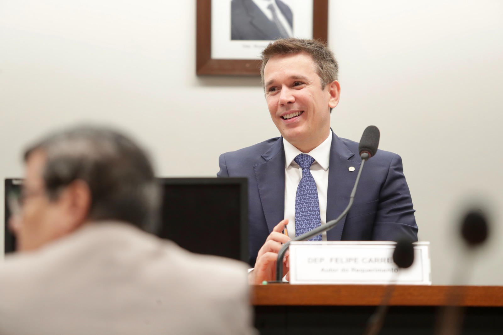 Carreras tem três projetos de lei aprovados na Câmara em uma semana