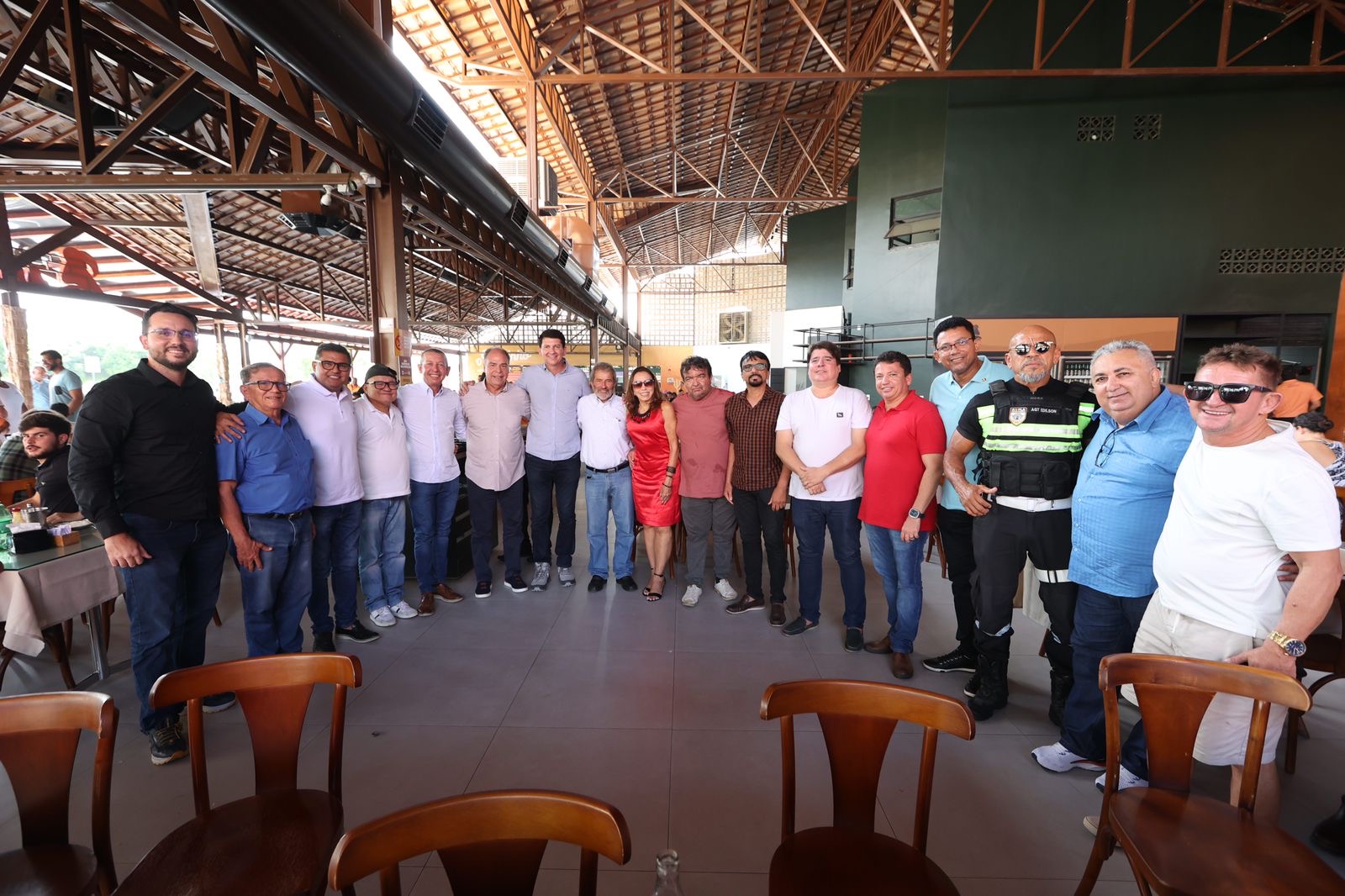 Simão, Gonzaga e FBC estreitam laços com vereadores de Petrolina