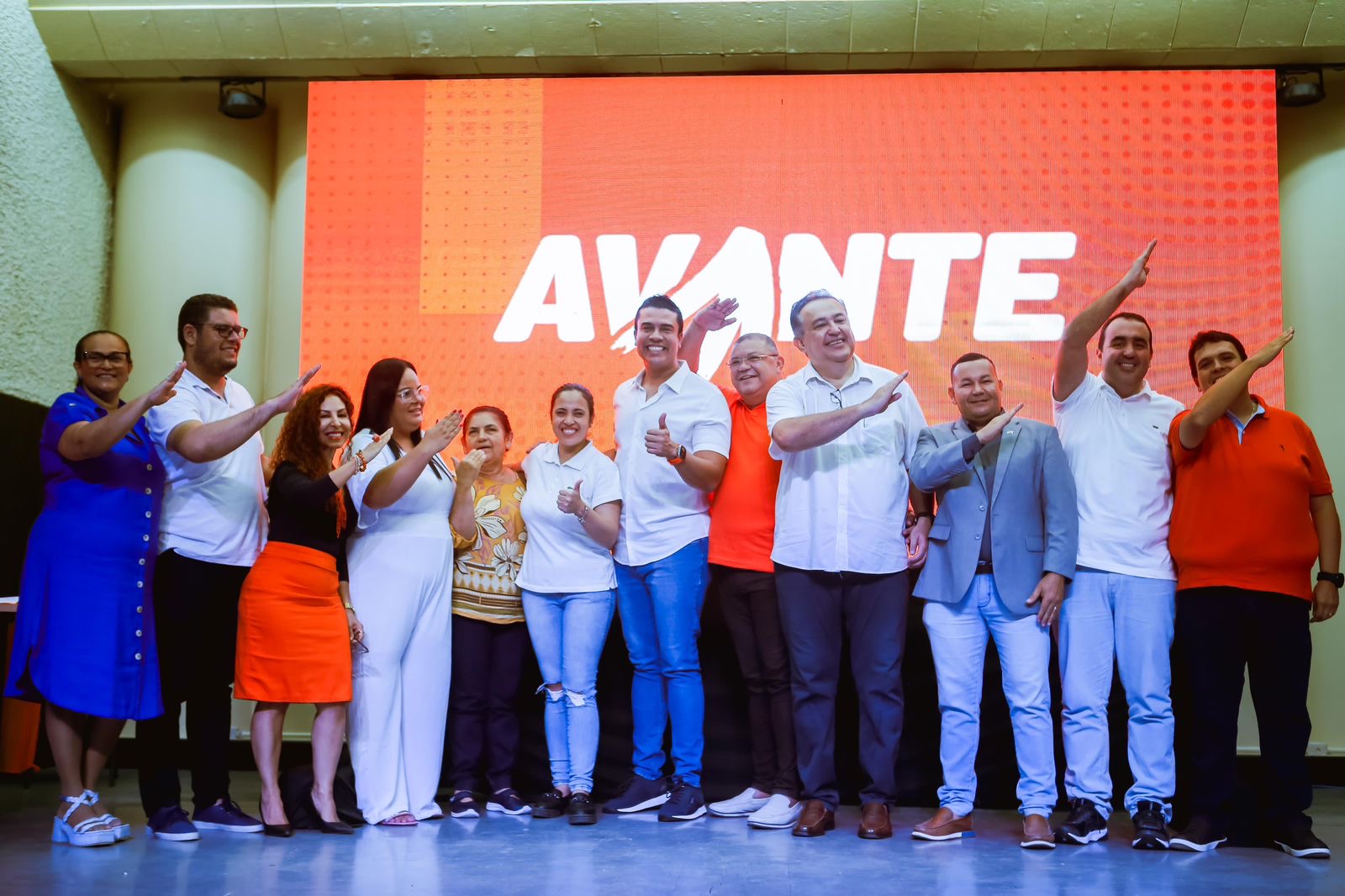 Rodrigo fortalece palanque em Caruaru com ato de filiação do Avante 