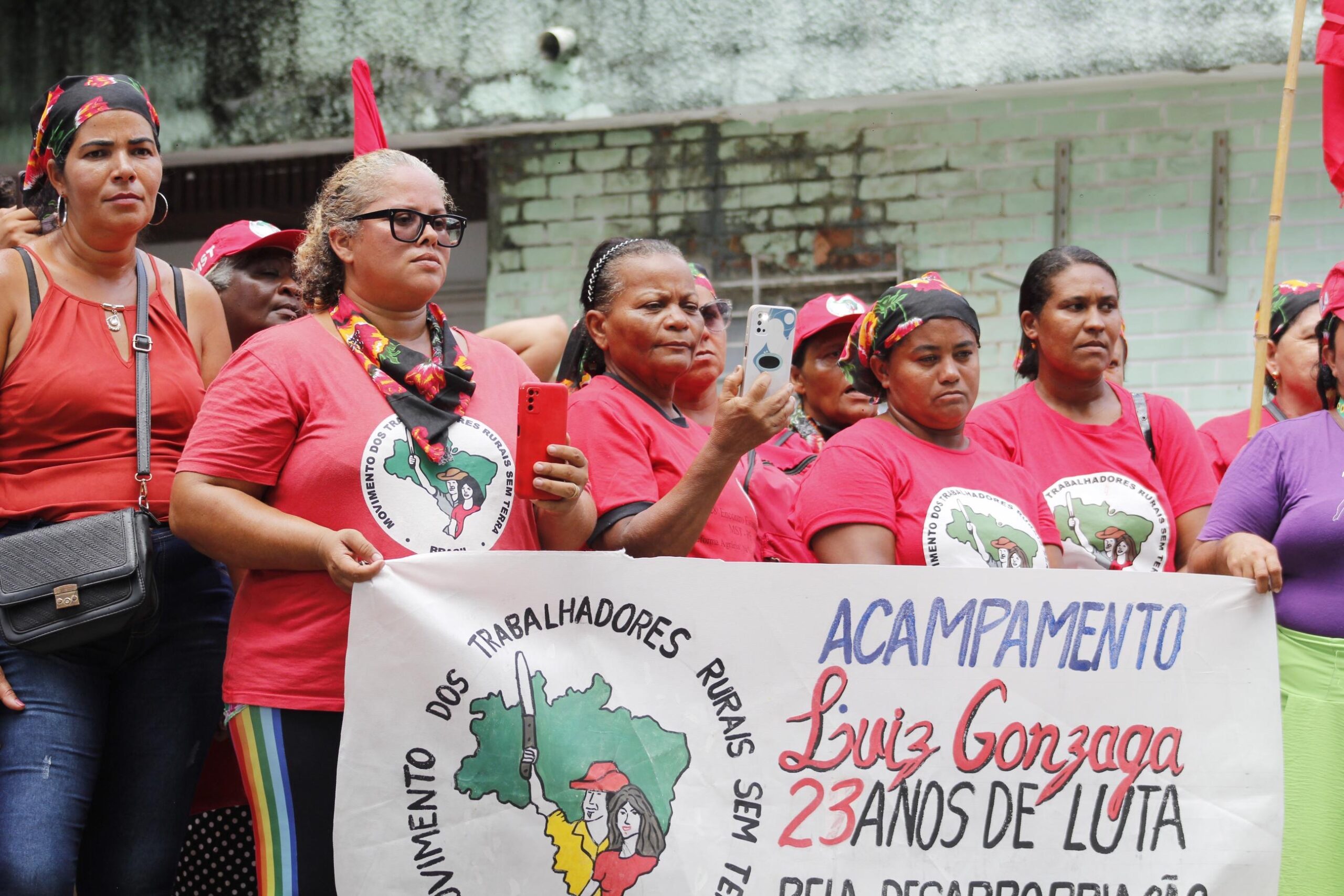 Em alusão ao 8 de março, mulheres do MST levam pauta ao Incra