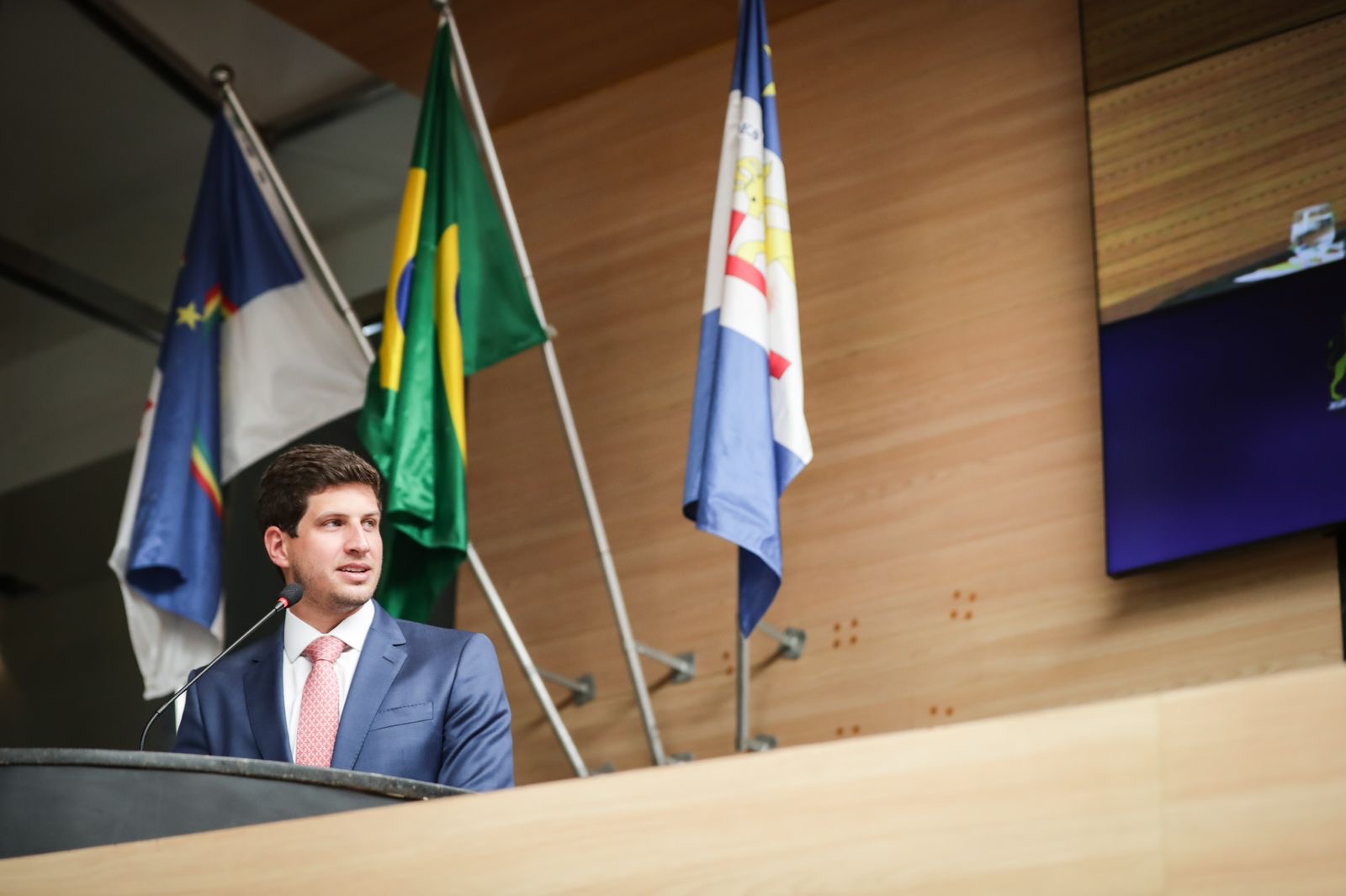 MDB filia vereadores da base de João Campos e sela apoio ao socialista 