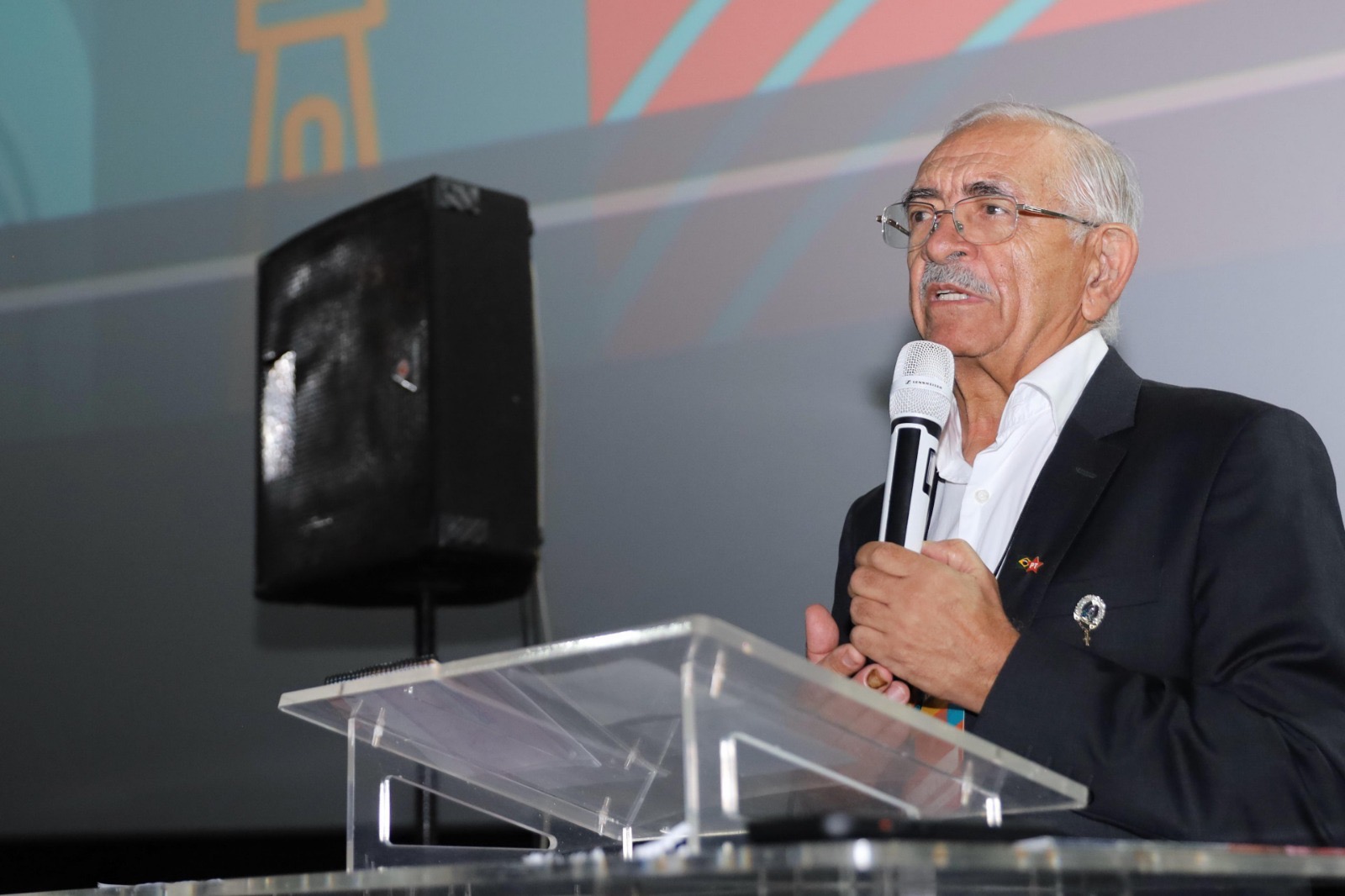 Paulista protagoniza fórum de desenvolvimento econômico