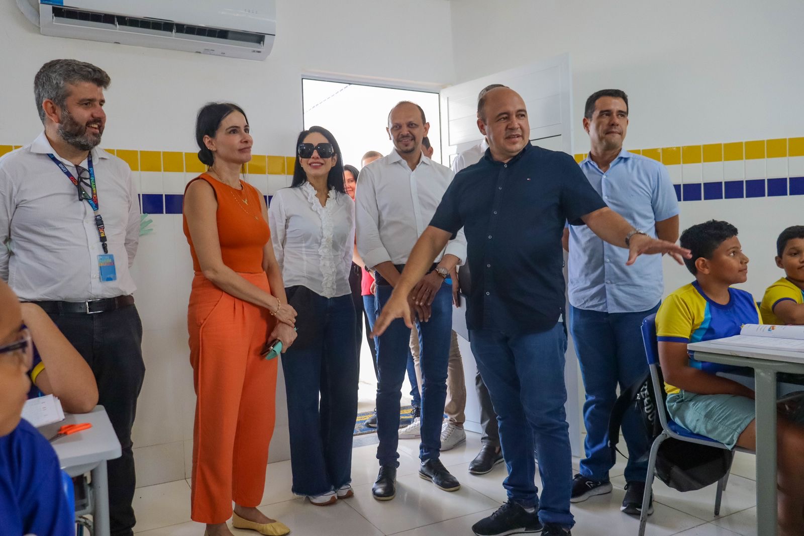 Jogli leva secretária estadual à Araçoiaba para articular ações conjuntas 