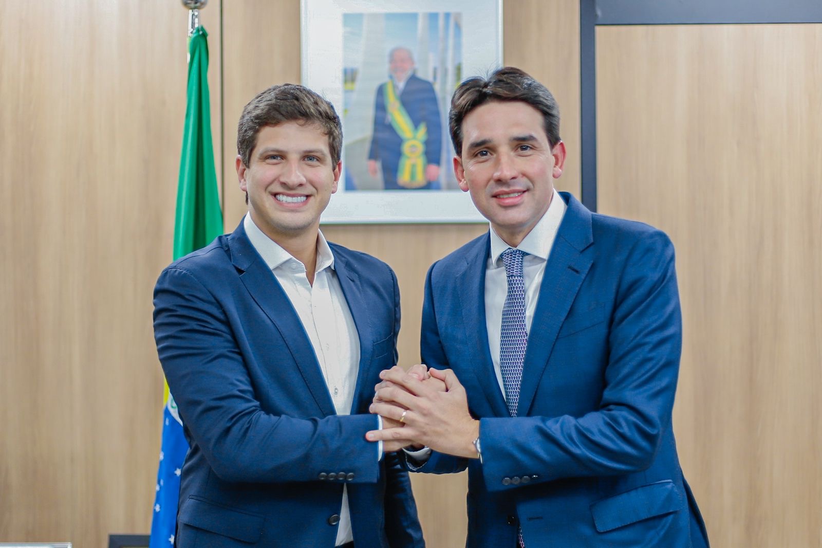 Silvio Costa Filho e João Campos debatem fortalecimento da aviação no Recife 