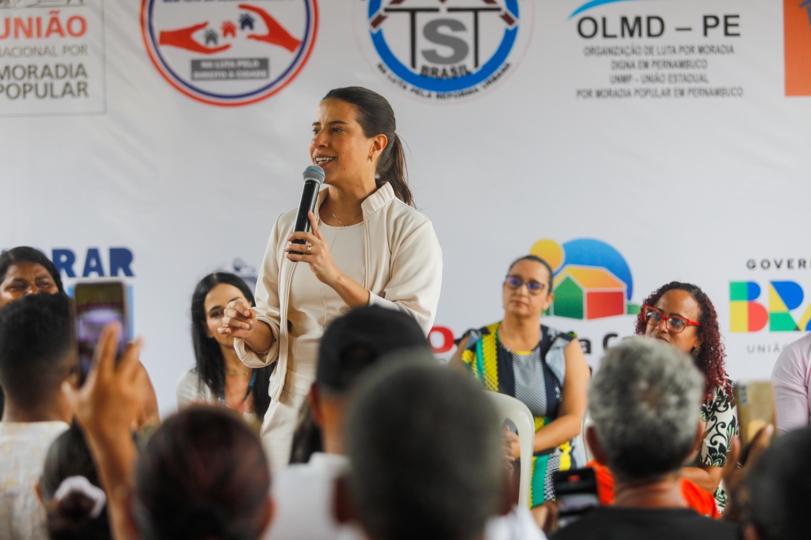 Estado doa cinco terrenos para construção de habitacionais