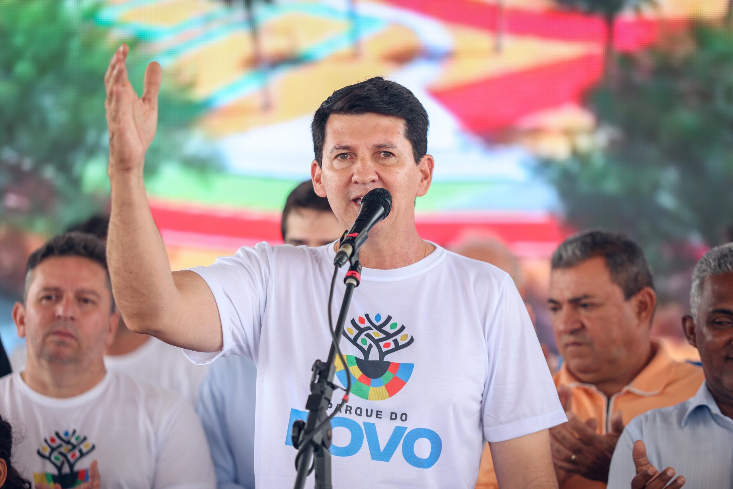 Simão autoriza construção do Parque do Povo em Petrolina 