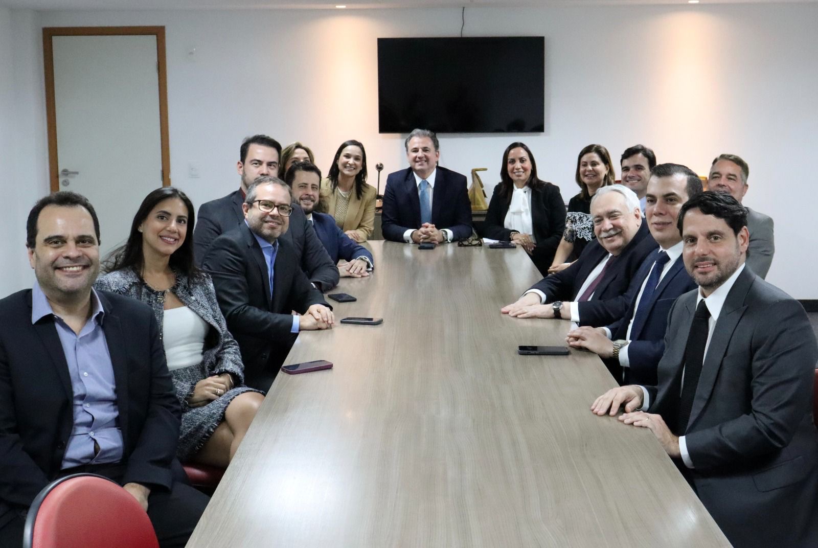 Diana Câmara anuncia disputa pela vaga do quinto constitucional do TJPE