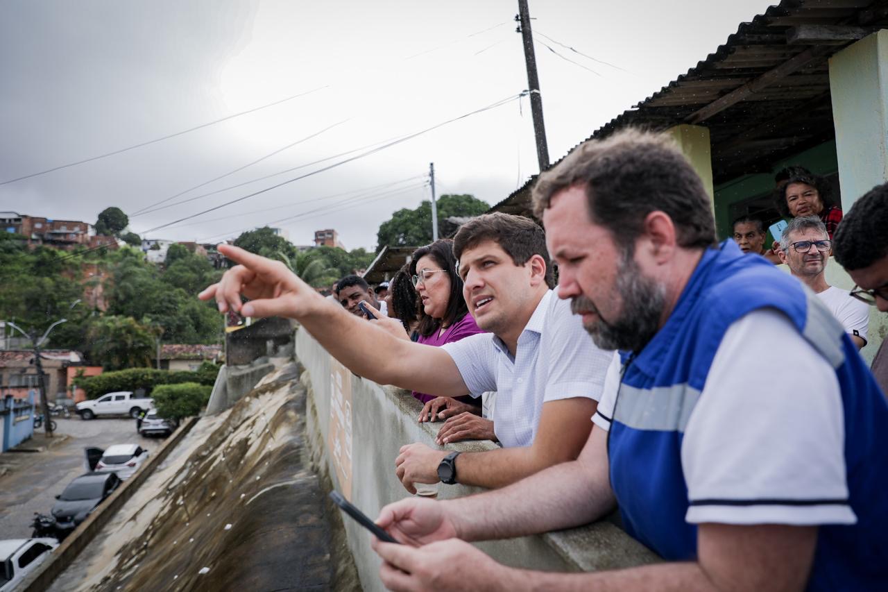 João Campos entrega obra de contenção de encostas no Jordão