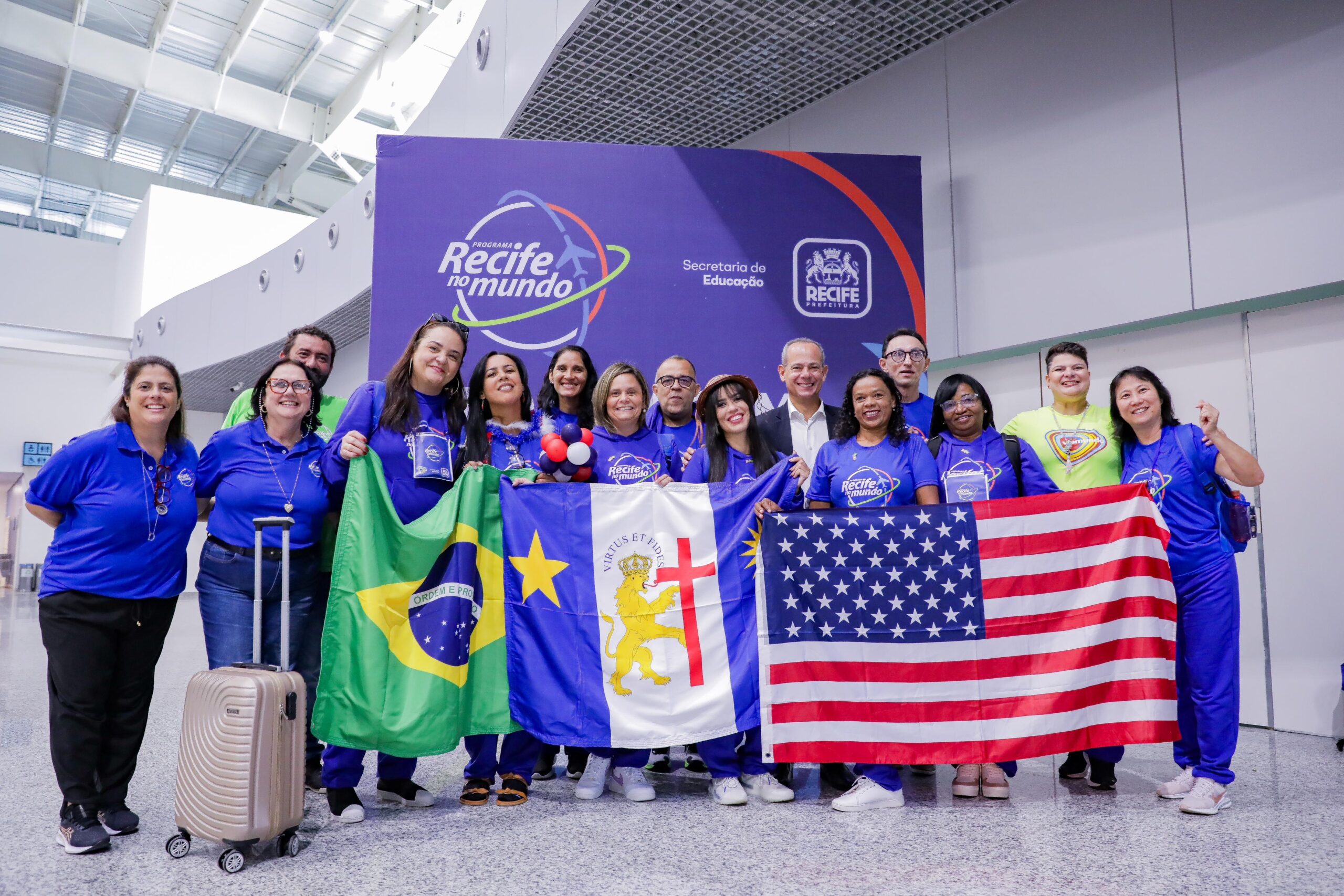 PCR embarca primeiros intercambistas do Programa Recife no Mundo