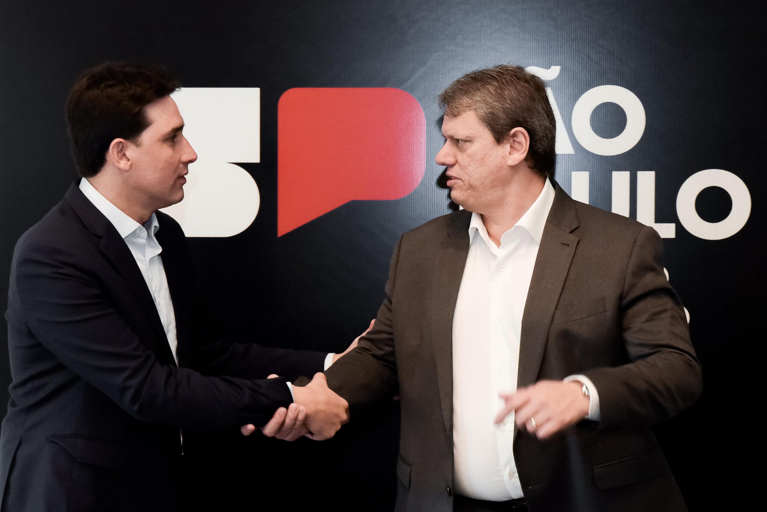 Silvio e Tarcísio debatem obras de infraestrutura do estado de São Paulo