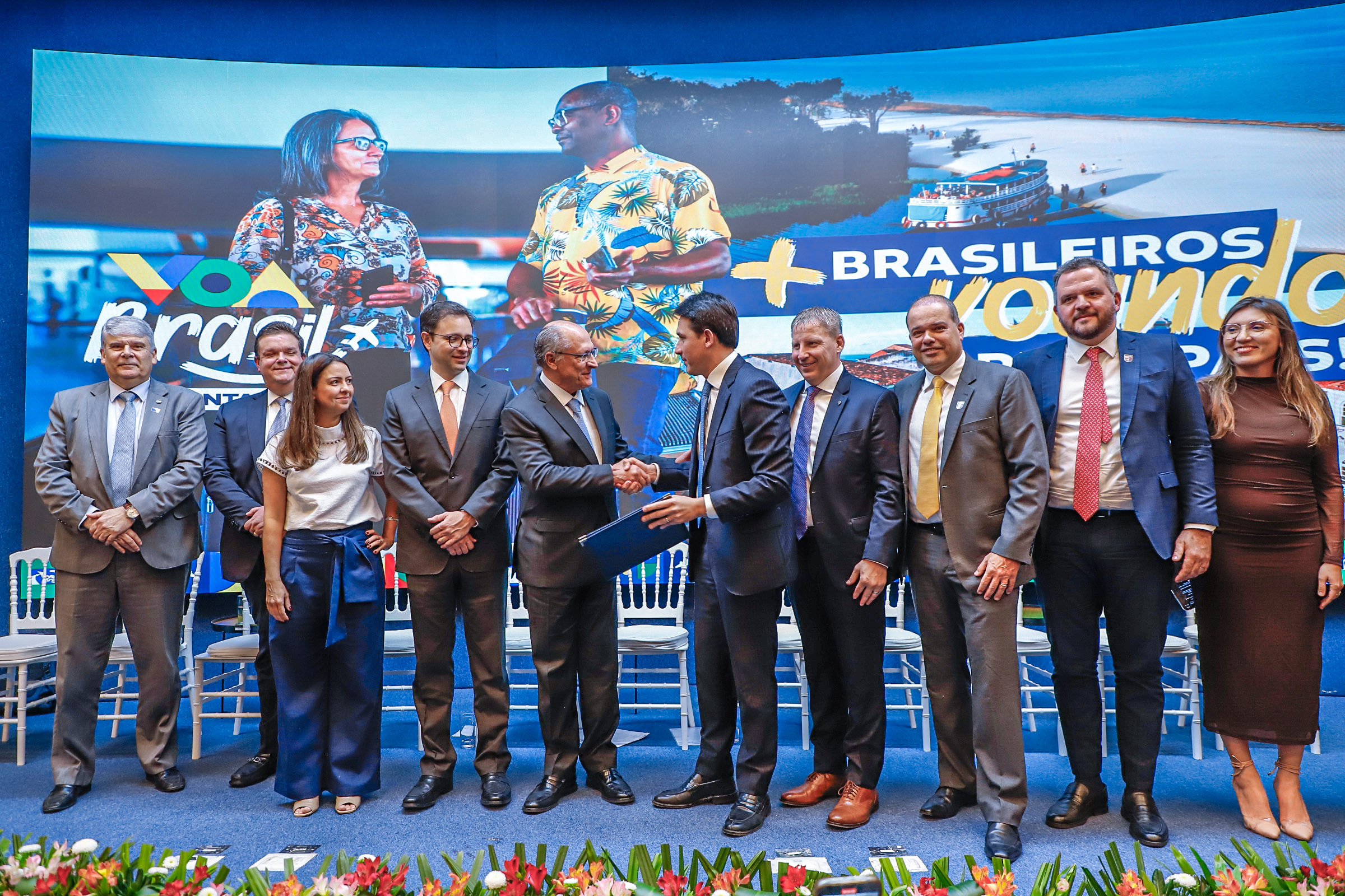 Voa Brasil vai beneficiar 23 milhões de aposentados do INSS