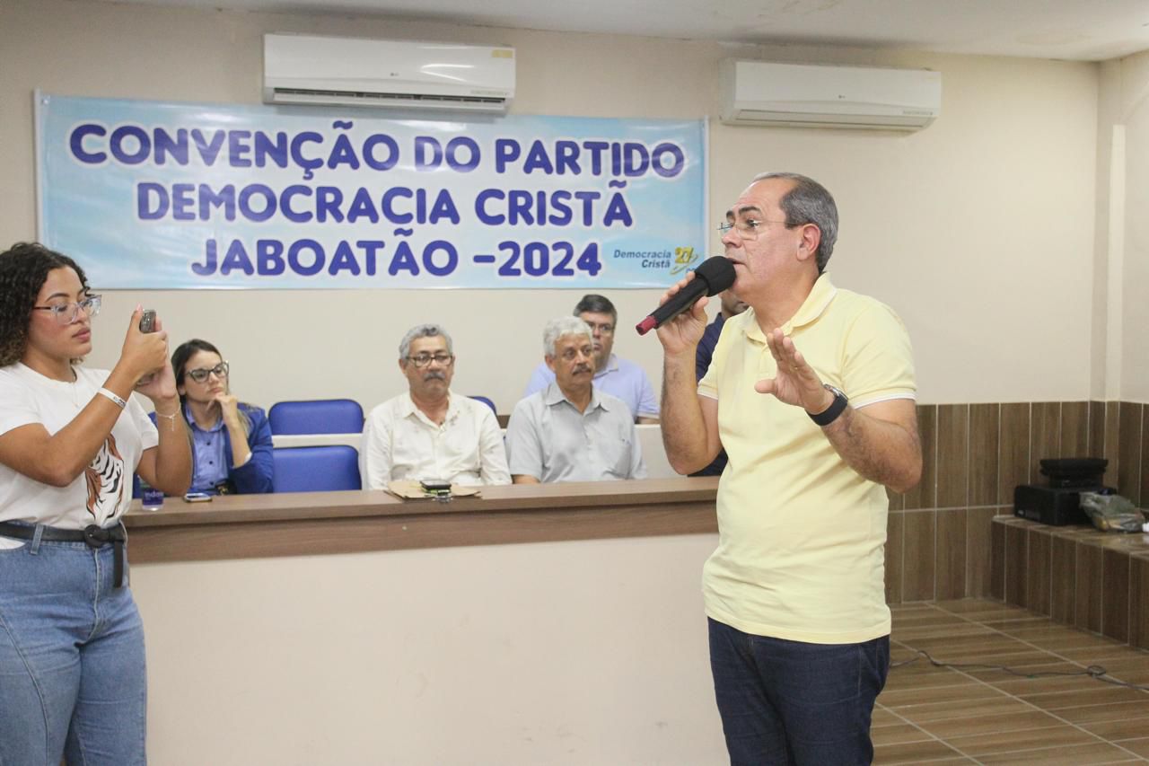 Nome de Mano Medeiros é aprovado em convenção do DC