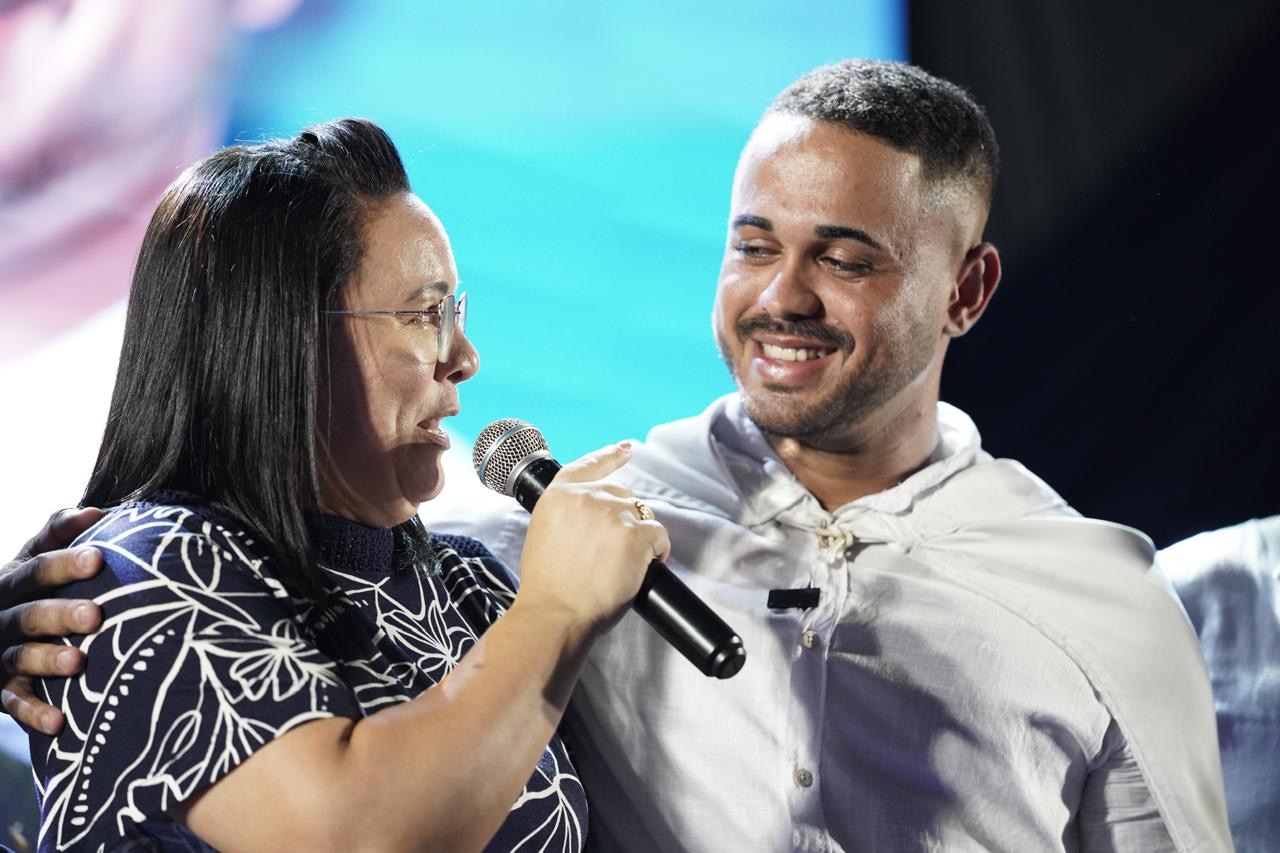 Em Moreno, Heitor de Enoque anuncia Karina Lira como vice