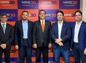 Novo lança Carlos Sant’Anna como pré-candidato ao Senado 