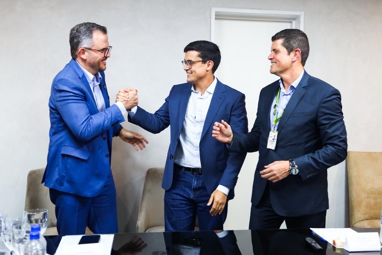 Prefeitura cria grupo técnico para articular expansão do aeroporto do Recife