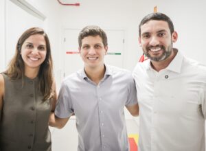 Pela 3ª vez em 7 dias, Romero e Andreza trocam de partido e voltam ao PSB