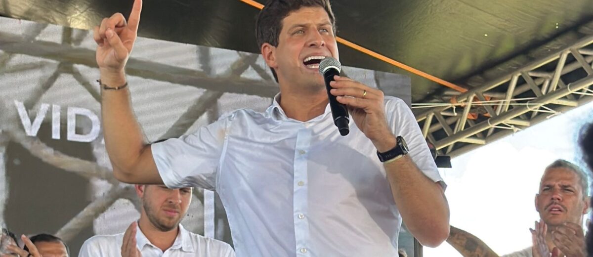 João Campos diz que fará o que Eduardo não teve a oportunidade de fazer