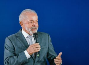 Alianças e rumo político marcam abertura do congresso do PT
