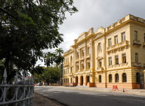 Quaest traz João liderando disputa pelo Governo de Pernambuco com 42%; Raquel tem 34%