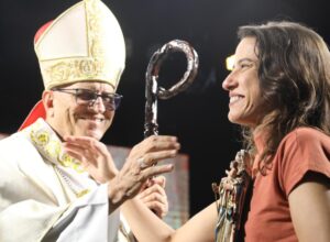 Raquel prestigia missa de encerramento da Festa de Nossa Senhora dos Prazeres