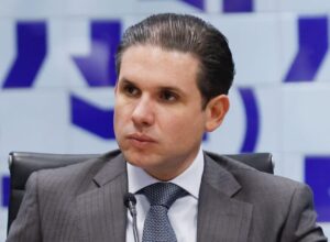 Hugo Motta defende derrubada do veto ao projeto da dosimetria