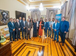 Mirella reúne vereadores com governadora para discutir investimentos em Olinda 