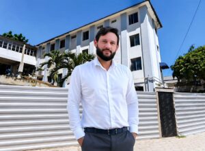 Gilmar Júnior cobra melhorias após visita ao Hospital Agamenon Magalhães