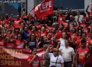 STF determina pagar piso do magistério para professores temporários