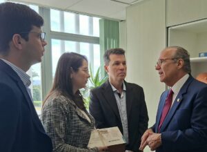 Simepe articula apoio de senadores em Brasília para aprovação de projeto 
