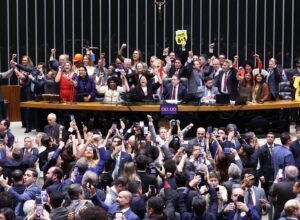 PEC que reduz jornada para 40 horas semanais é aprovada com ampla maioria na Câmara