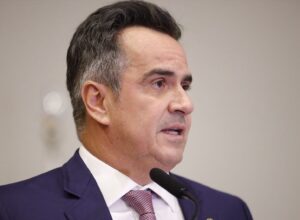 PF cumpre mandado contra Ciro Nogueira no âmbito do caso Master