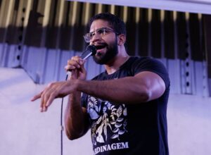 Jones Manoel lança pré-candidatura a deputado federal em plenária no Recife