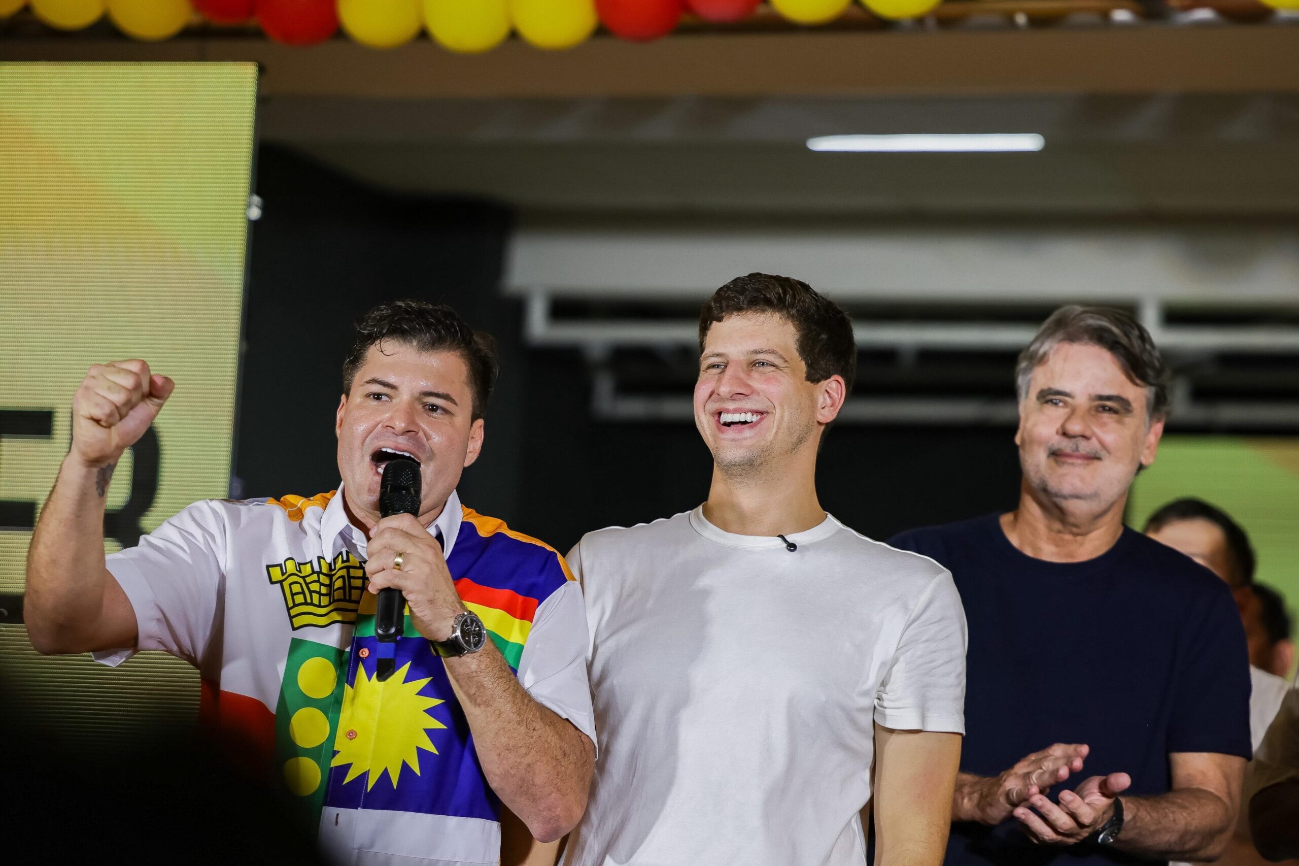 João Campos prestigia lançamento de pré-candidatura de aliado em Limoeiro   