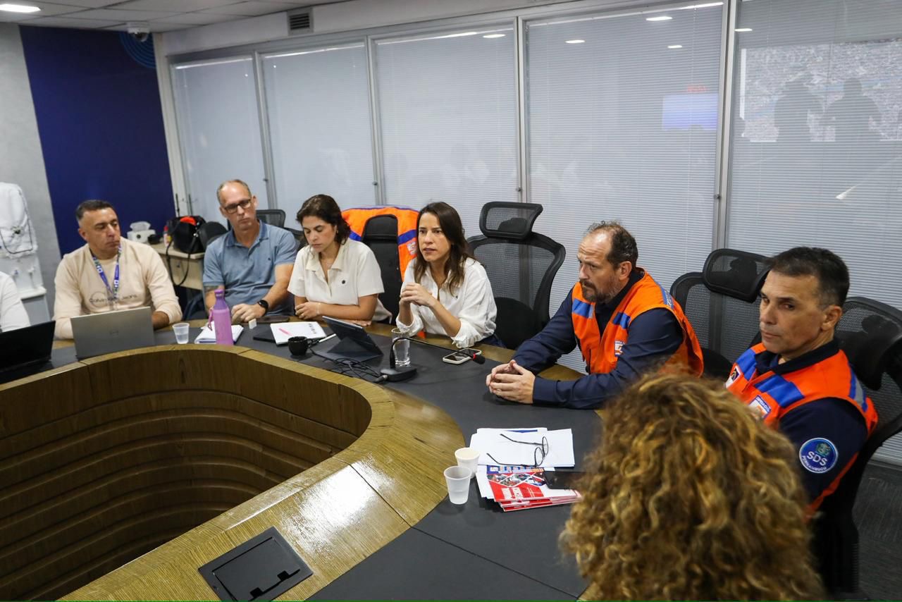 Raquel Lyra alinha estratégias junto a prefeitos e Defesa Civil Nacional 