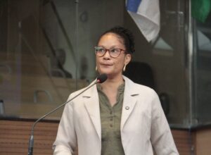Jô Cavalcanti retira pré-candidatura ao Senado 