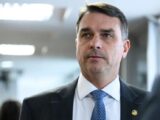 Conversas entre Flávio Bolsonaro e Vorcaro impulsionam pedido de CPI