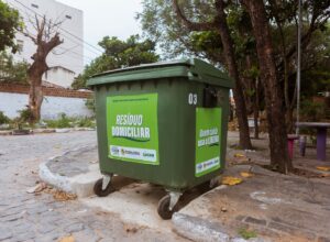 Prefeitura de Caruaru instala novos contêineres para reforçar limpeza urbana