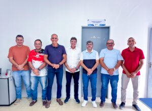 Guilherme Uchoa Jr. recebe apoio de prefeito e lideranças de Riacho das Almas