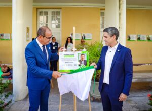 Hospital do Câncer homenageia Jarbas Filho por apoio à instituição