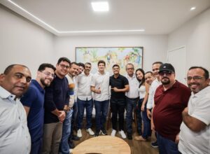 Grupo de oposição em Cortês declara apoio a João Campos
