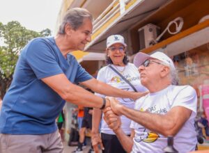 Carlos Santana retoma projeto “Praia Sem Barreiras” em Porto de Galinhas