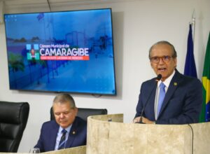 Fernando Dueire recebe título de cidadão de Camaragibe