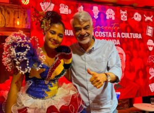 Em Olinda, Humberto Costa promove encontro com artistas e agentes culturais 