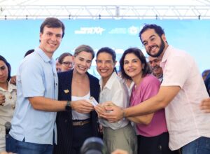 Camaragibe recebe novo veículo para fortalecer assistência social